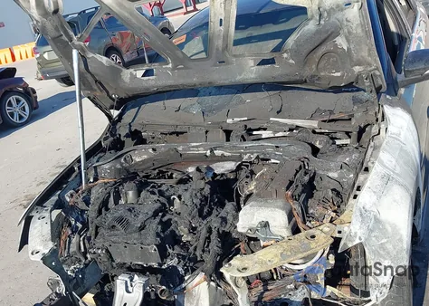 2013 Volkswagen Jetta Hybrid Sel from USA, damaged, VIN 3VW637AJ6DM258900